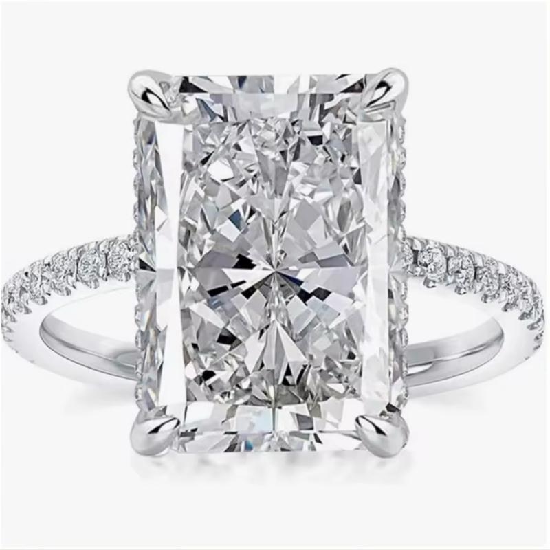 Exquisite 4ct Crushed Ice Radiant Moissanite Ring for Women - Elegant Sparkling Gemstone Jewelry
